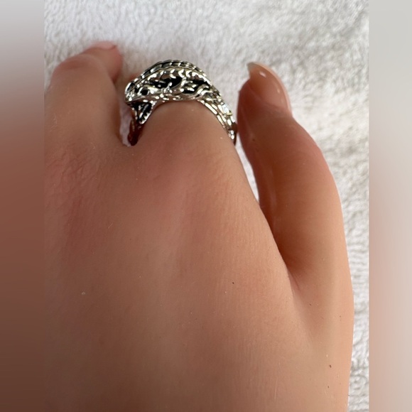 Unique Silver Tone Snake Ouroboros Ring Size 10 Unisex - Picture 3 of 9